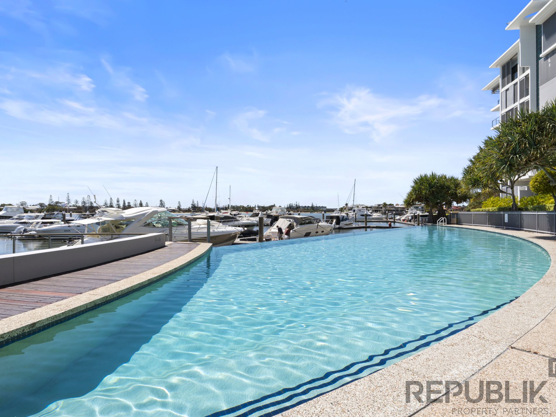 2205 / 2 Ephraim Island Parade, Paradise Point