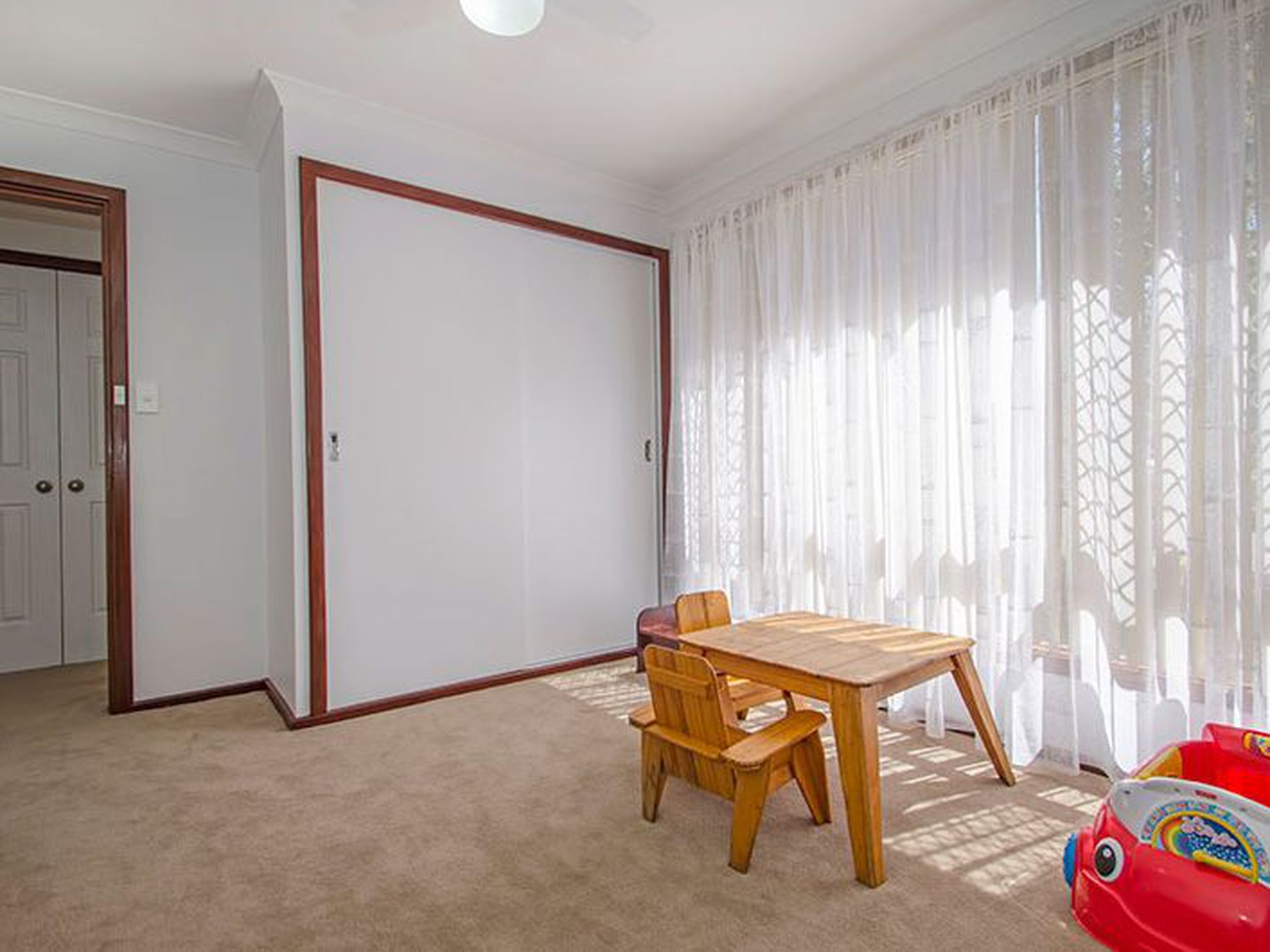 3 Ramus Circle, Somerville