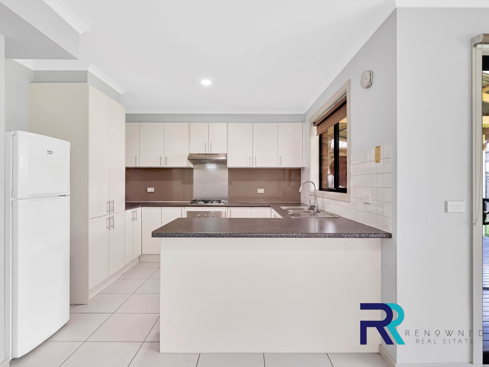 3 Ashburton Avenue, Manor Lakes