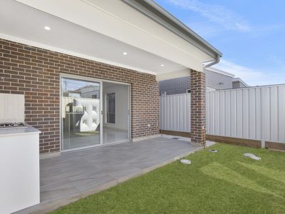 12 Sappho Street, Canley Heights
