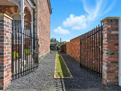 24 Cimitiere Street, Launceston