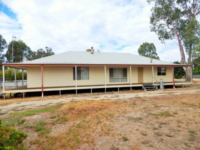 11-13 Wattle Street, Koondrook