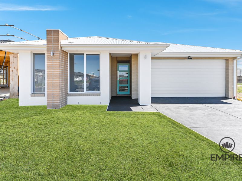 76 Gippsland Avenue, Clyde North