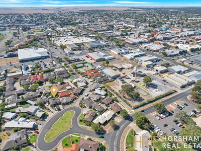 2 / 8 Ashwin Close, Horsham