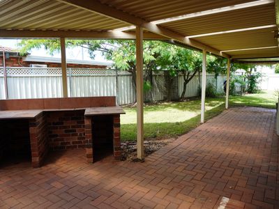 3 Oak Street, Forbes