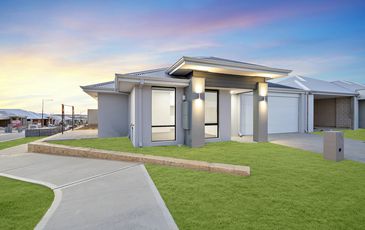 17 Coconuts Avenue, Eglinton