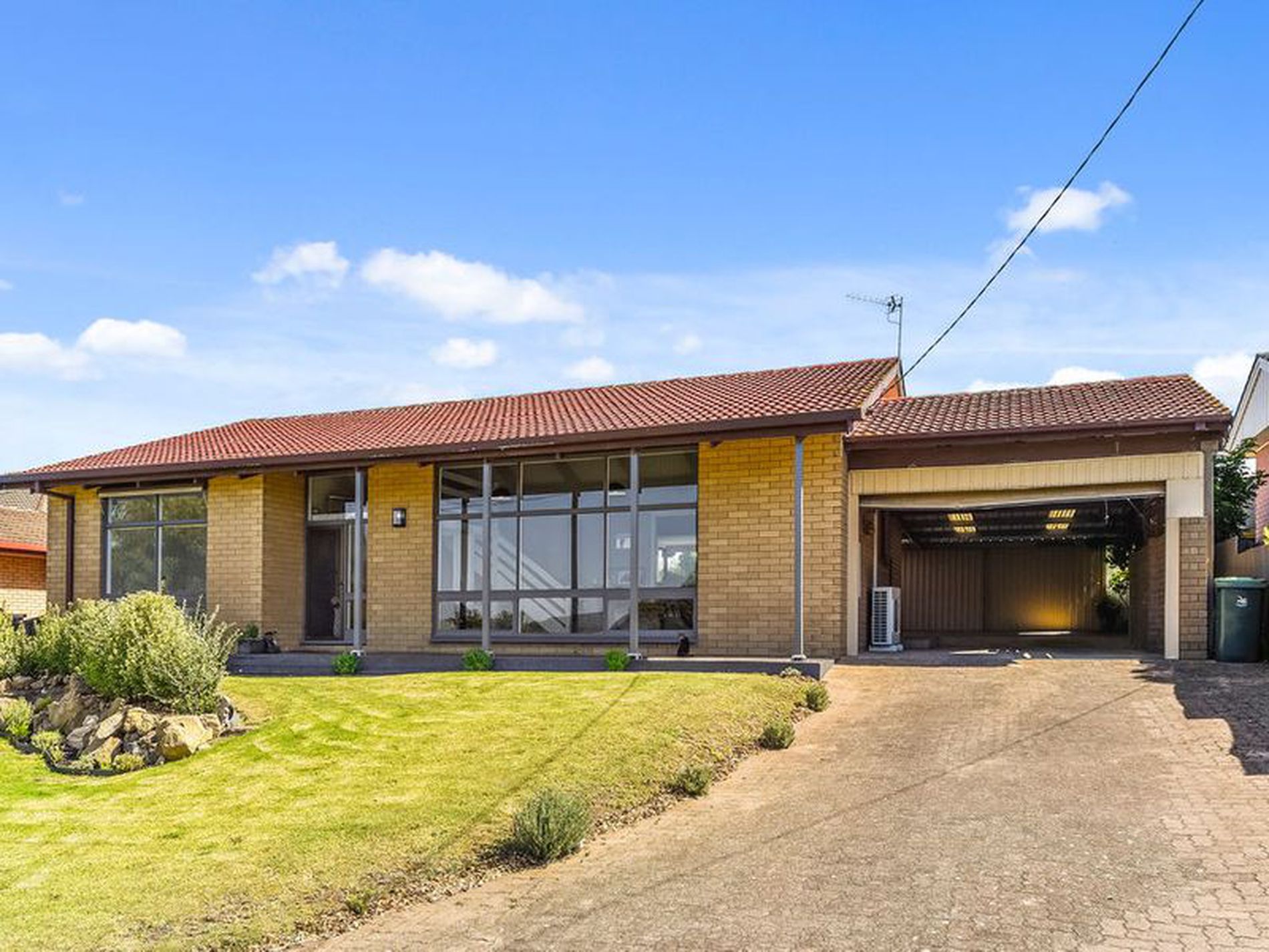 8 Hutchesson Street, Millicent