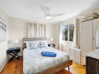 21 Esplanade Walkers Pt., Woodgate