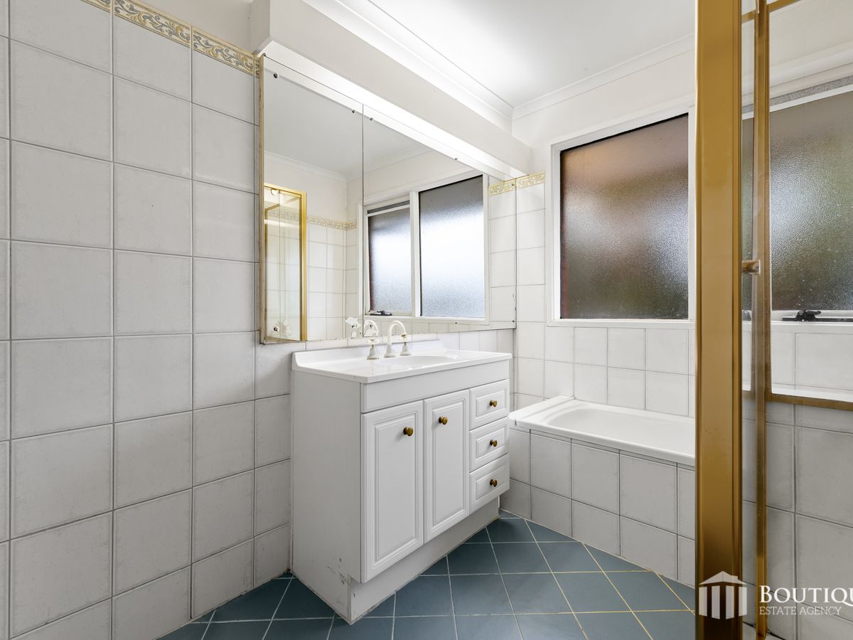 143 Outlook Drive, Dandenong North