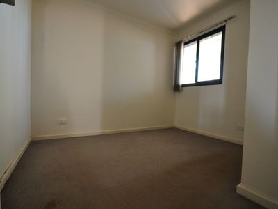 3 / 2 Phalarope Way, South Hedland