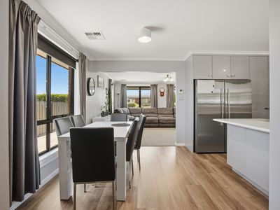 14 Richard Street, Prospect Vale