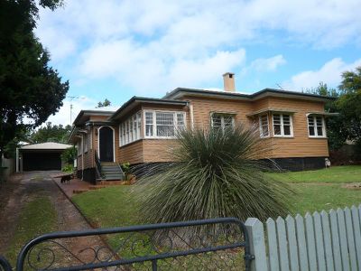 26 Seaton St, South Toowoomba