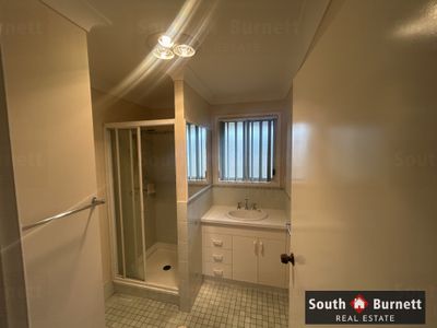 1 / 18 Savoy Court, Kingaroy