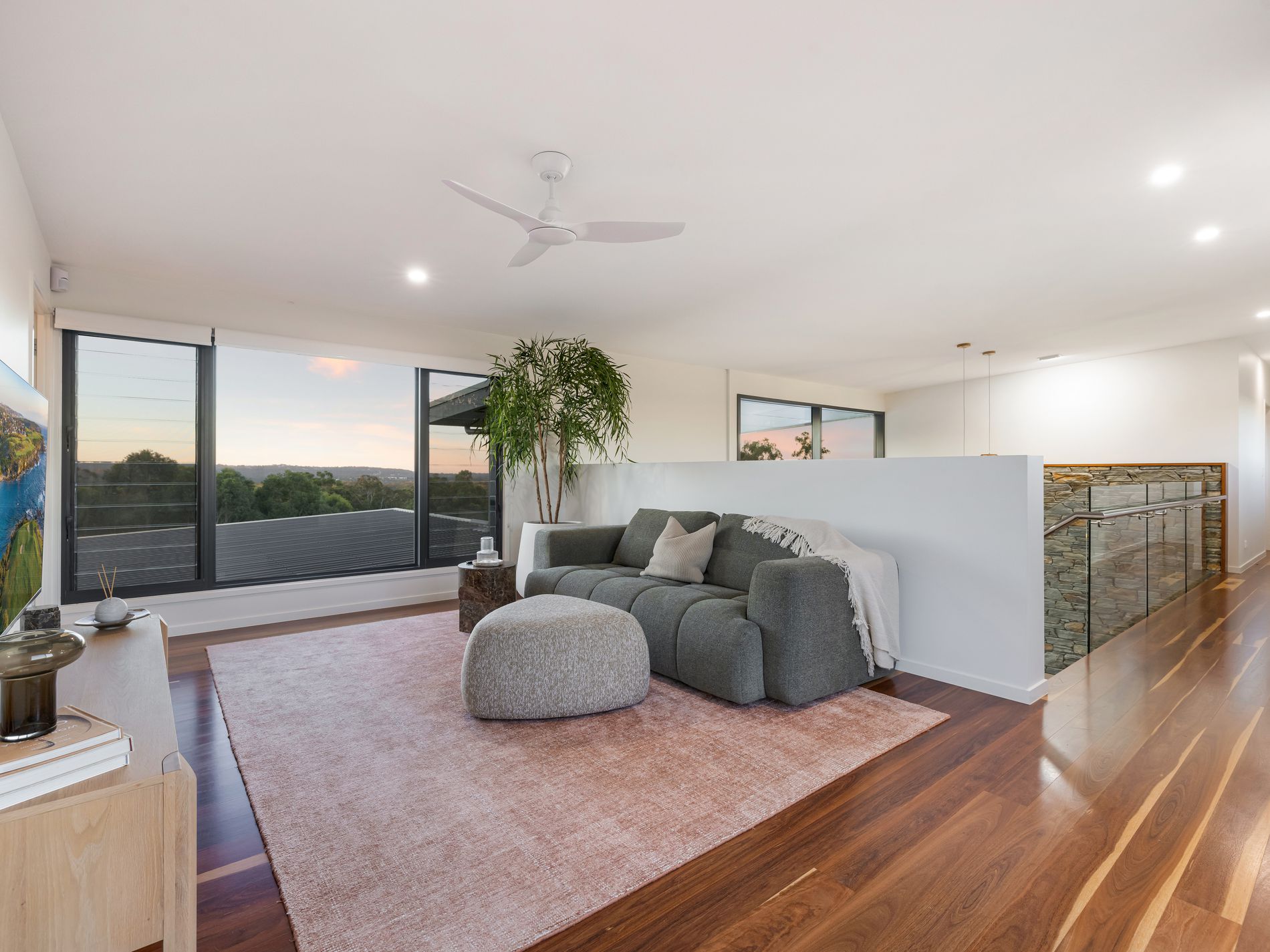 10 Kingfisher Crescent, Palmview