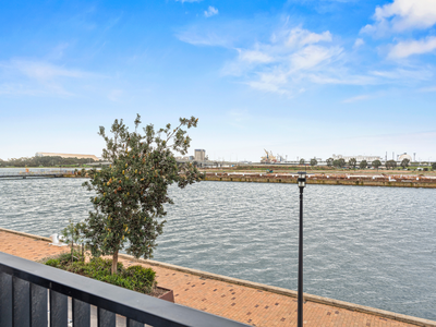 39 Albany Lane, Port Adelaide