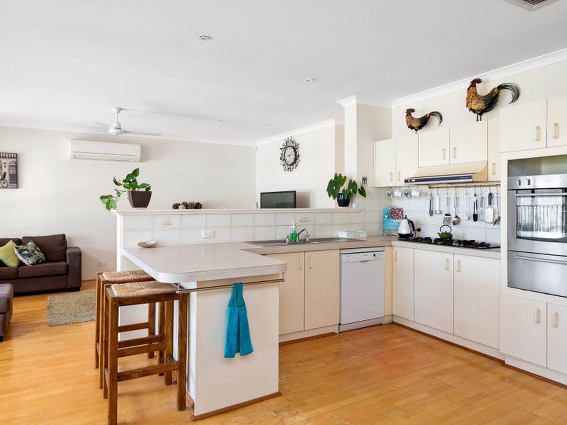 10 Lewis Street, Lamington