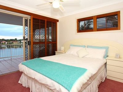 39 Glenwater Crescent, Helensvale