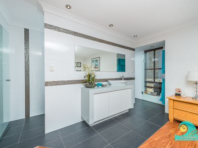 62 Lagoon Drive, Yanchep