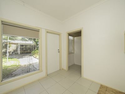 5 Foley Street, Kew