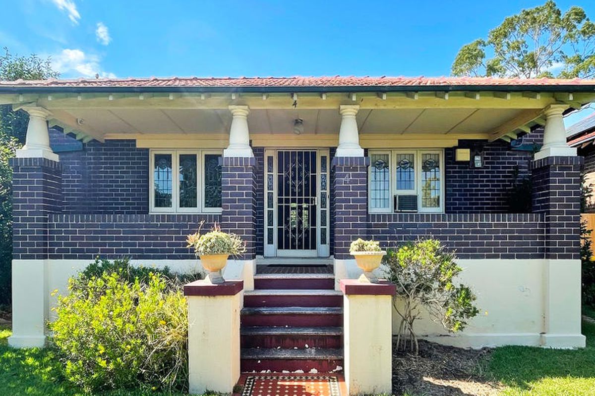 4 Iandra Street, Concord West