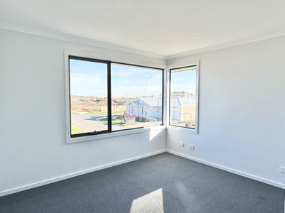1 Interlaken Avenue, Manor Lakes