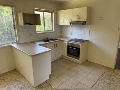 2 / 8 Korsch Street, Kippa-ring