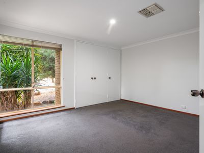 2 Montgomery Lane, Hannans