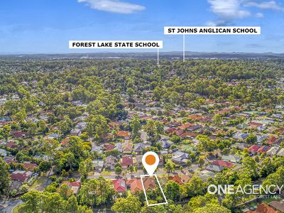 9 Beamont Pl, Forest Lake