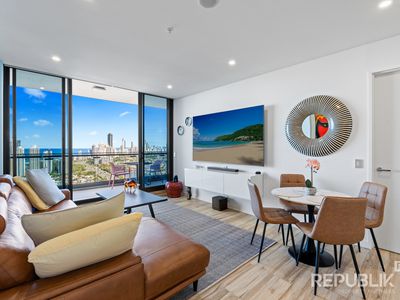 3410 / 2 Como Crescent, Southport