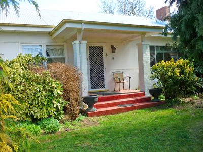 668 Barry Road, Neville