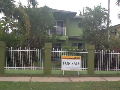 4 / 102 Cook Street, North Ward