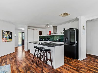 13 Sorrento Turn, Secret Harbour