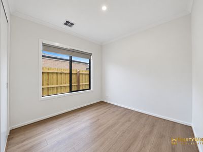 10 Prescott Road, Mambourin