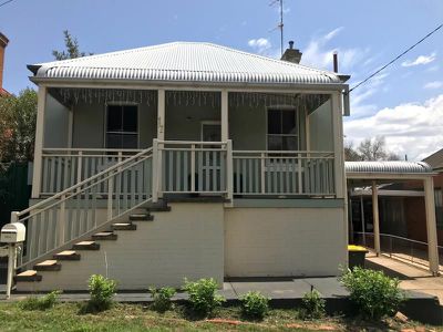 17 Gipps Street , Tamworth