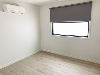 2 / 13 Trinca Court, Werribee