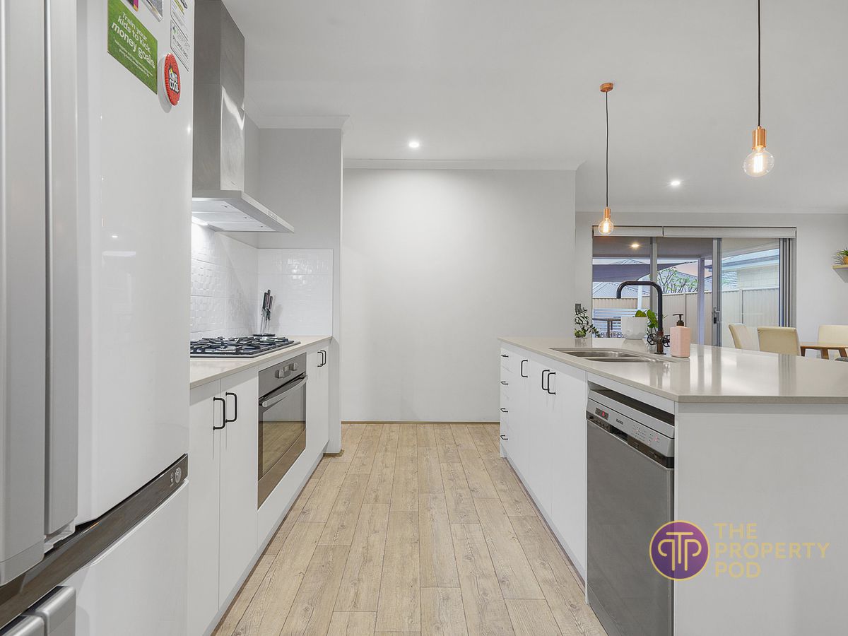 8 Azima Street, Southern River