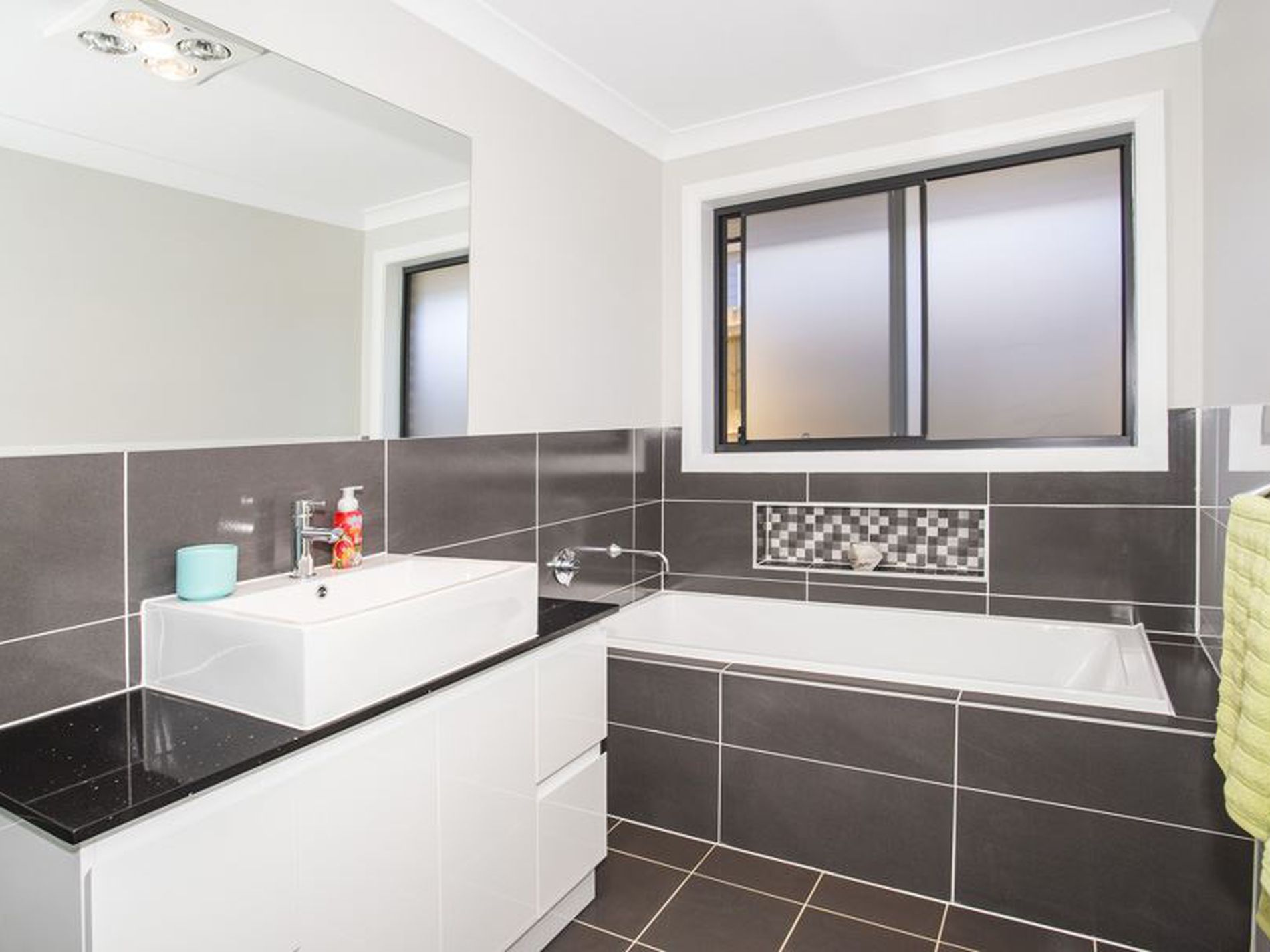 13 Porter Circuit, Milton