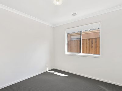 38 Straw Flower Circuit, Greenvale