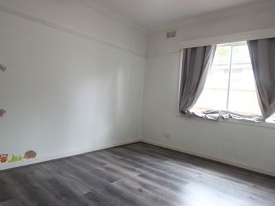 1401 North Road, Oakleigh East