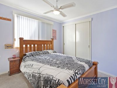 11 Churchill Crescent, Windermere Park