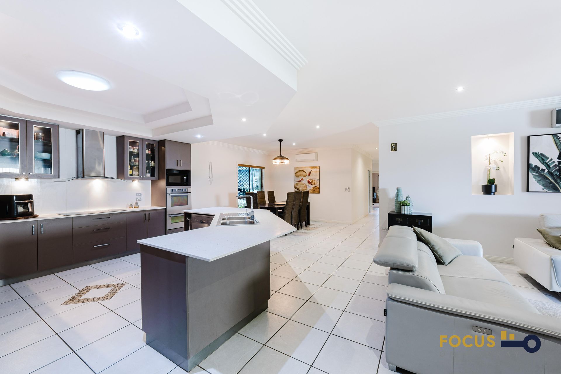 70 Gingham Street, Glenella