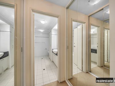 102 / 126 Mounts Bay Road, Perth