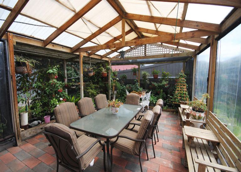 2 Caringal Court, Portland