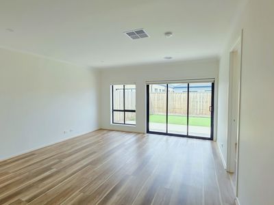 8 Lord Street, Thornhill Park