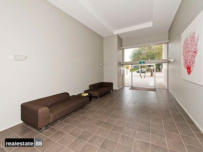 7  /  990 Wellington Street, West Perth