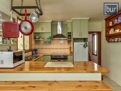 330 Simpson Road, Kergunyah