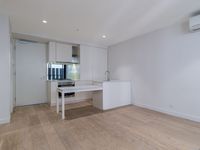 101 / 130 Dudley Street, West Melbourne