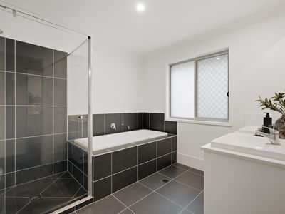 64 Lunar Circuit, Spring Mountain