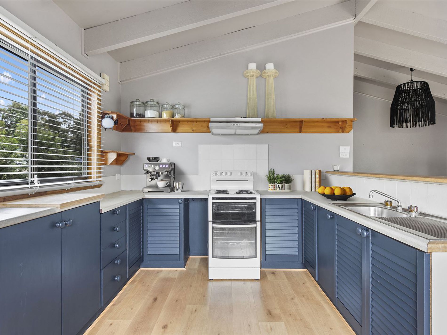 64 Wattle Street, Fishermans Paradise