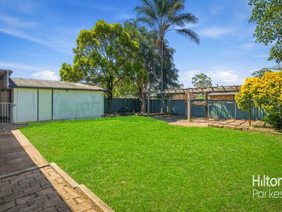 11 Bunsen Avenue, Emerton